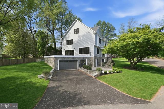 6801 CRUTCHFIELD ST, Falls Church, VA 22043