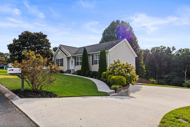 8916 Wings Way, Hixson, TN 37343
