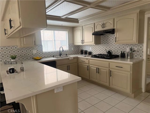 818 S Averill 2, San Pedro, CA 90732