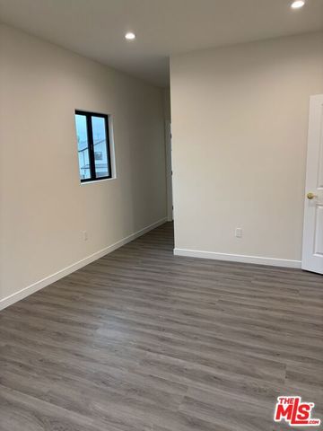 6245 Mclaren, Woodland Hills, CA 91367