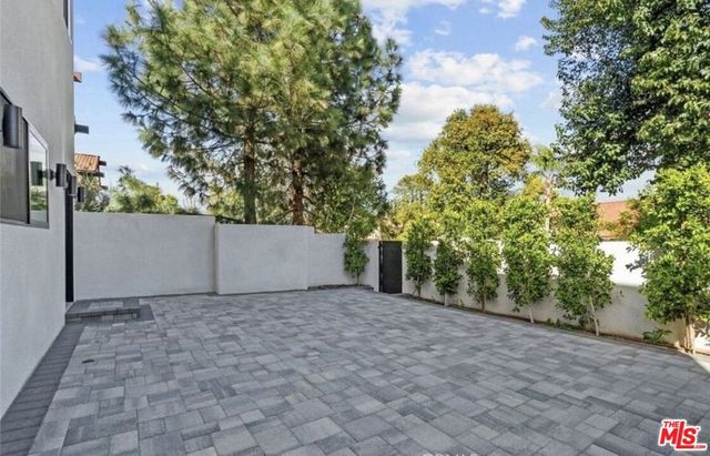 6245 Mclaren, Woodland Hills, CA 91367