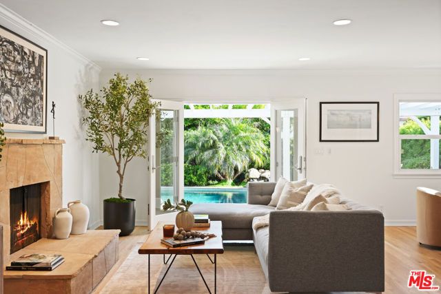 12540 Albers Street, Valley Village, CA 91607