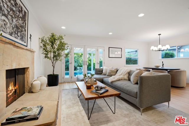 12540 Albers Street, Valley Village, CA 91607