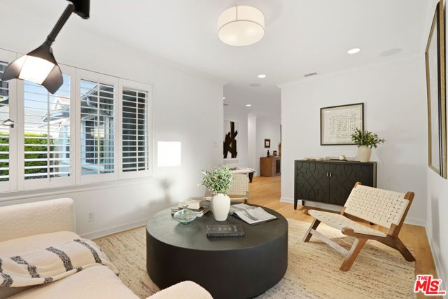 12540 Albers Street, Valley Village, CA 91607