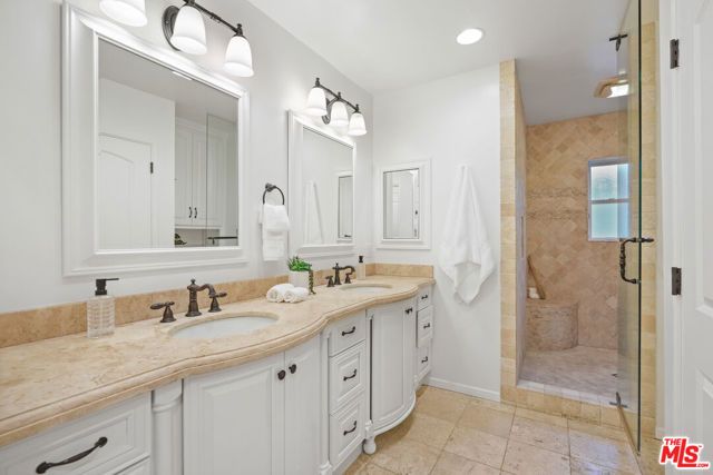 12540 Albers Street, Valley Village, CA 91607