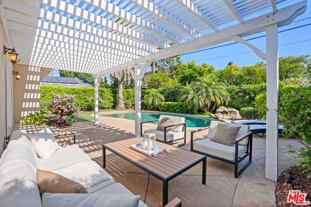 12540 Albers Street, Valley Village, CA 91607