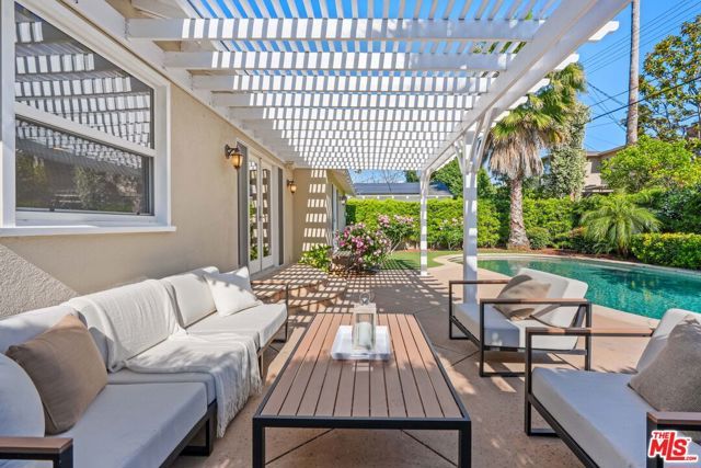 12540 Albers Street, Valley Village, CA 91607