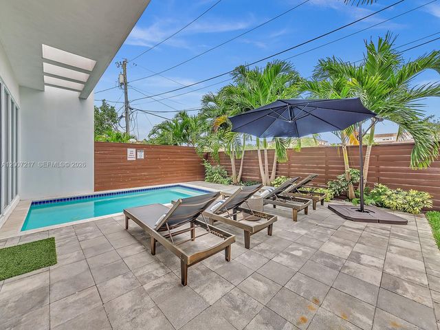 1808 Coral Ridge Dr, Fort Lauderdale, FL 33305