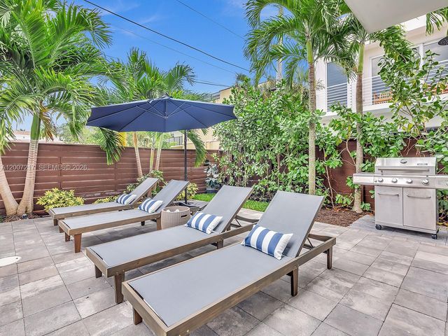 1808 Coral Ridge Dr, Fort Lauderdale, FL 33305