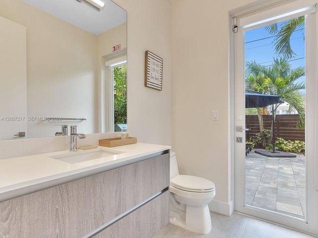 1808 Coral Ridge Dr, Fort Lauderdale, FL 33305