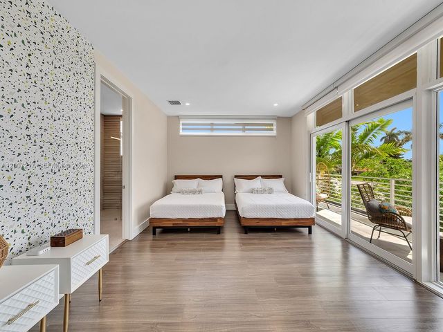 1808 Coral Ridge Dr, Fort Lauderdale, FL 33305