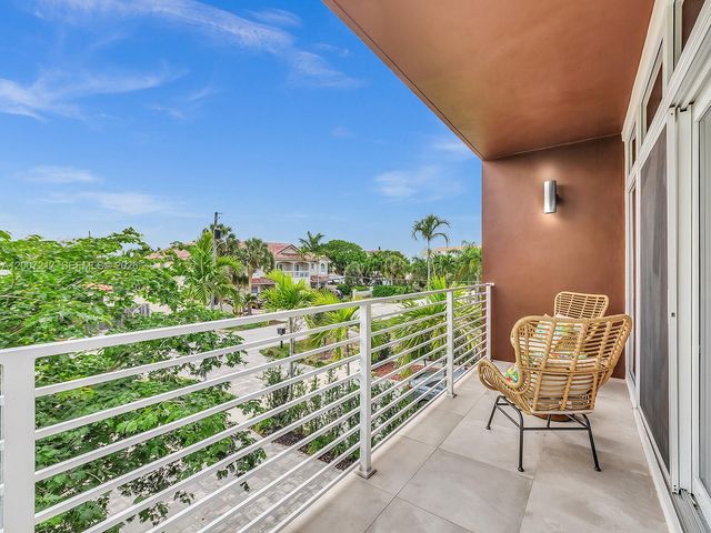 1808 Coral Ridge Dr, Fort Lauderdale, FL 33305