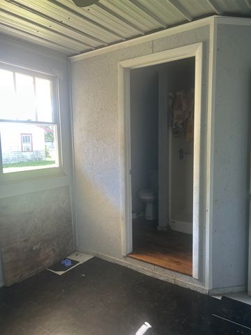 212 St Louis St, Raceland, LA 70394