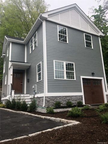 105 Liberty Avenue, Port Jefferson, NY 11777