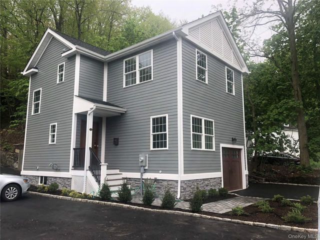 105 Liberty Avenue, Port Jefferson, NY 11777