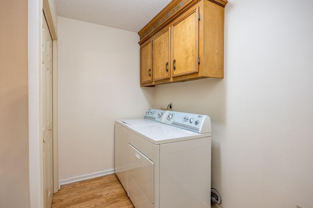 7085 Meeting House Road, Dalzell, SC 29040