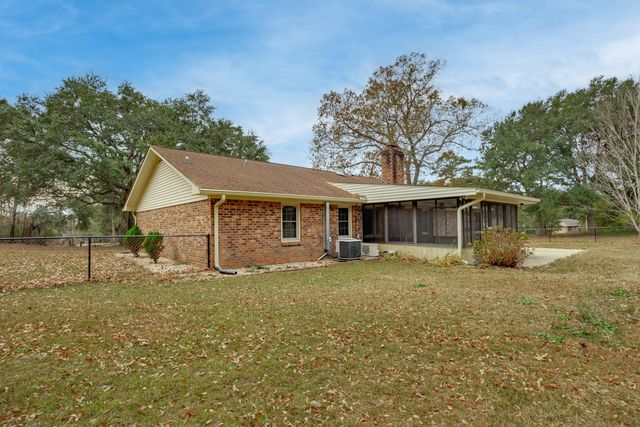 7085 Meeting House Road, Dalzell, SC 29040