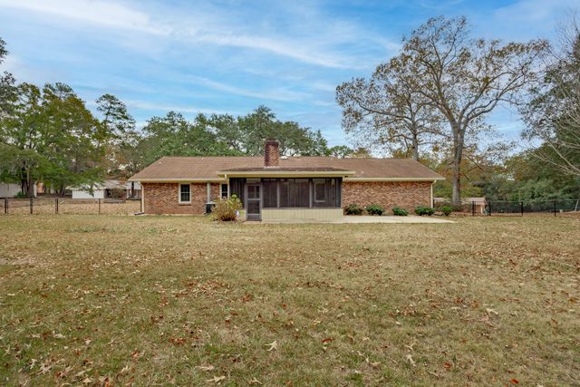 7085 Meeting House Road, Dalzell, SC 29040