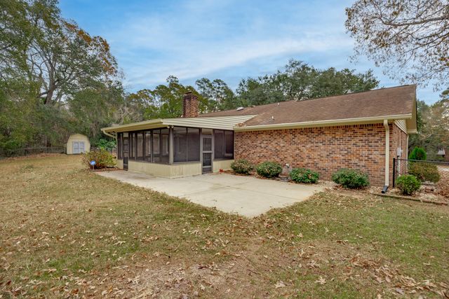 7085 Meeting House Road, Dalzell, SC 29040