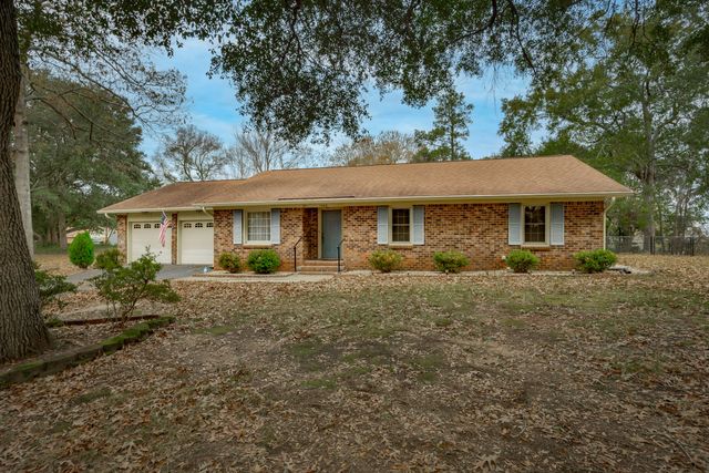 7085 Meeting House Road, Dalzell, SC 29040