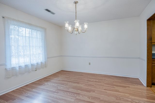 7085 Meeting House Road, Dalzell, SC 29040