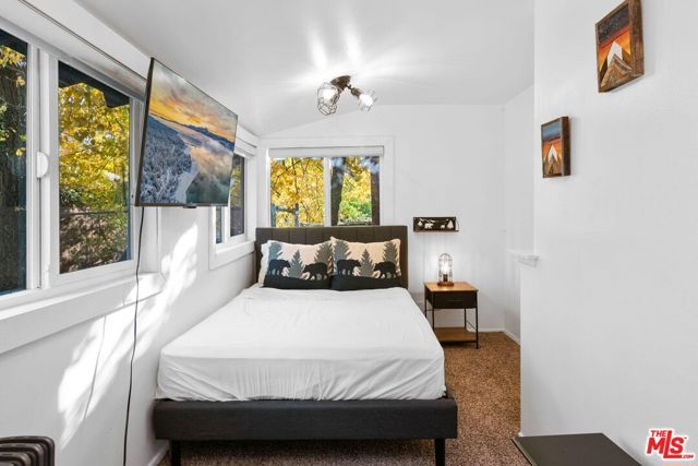 993 Cameron Drive, Big Bear City, CA 92315