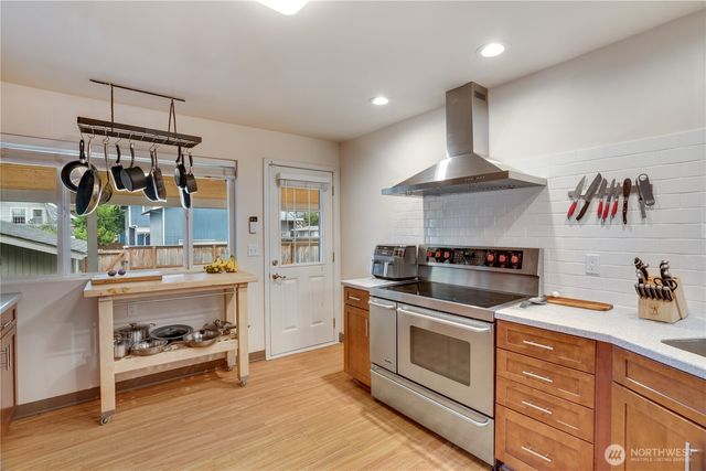 4408 N 9th Street, Tacoma, WA 98406