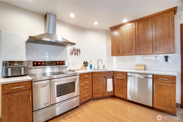 4408 N 9th Street, Tacoma, WA 98406