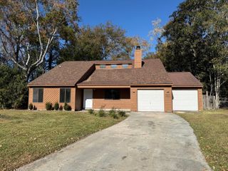 315 Cherokee Drive, Summerville, SC 29486