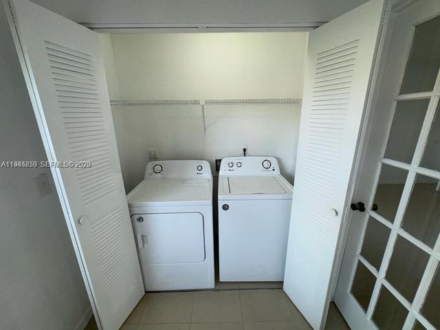 3430 N Pinewalk Dr N 615, Margate, FL 33063