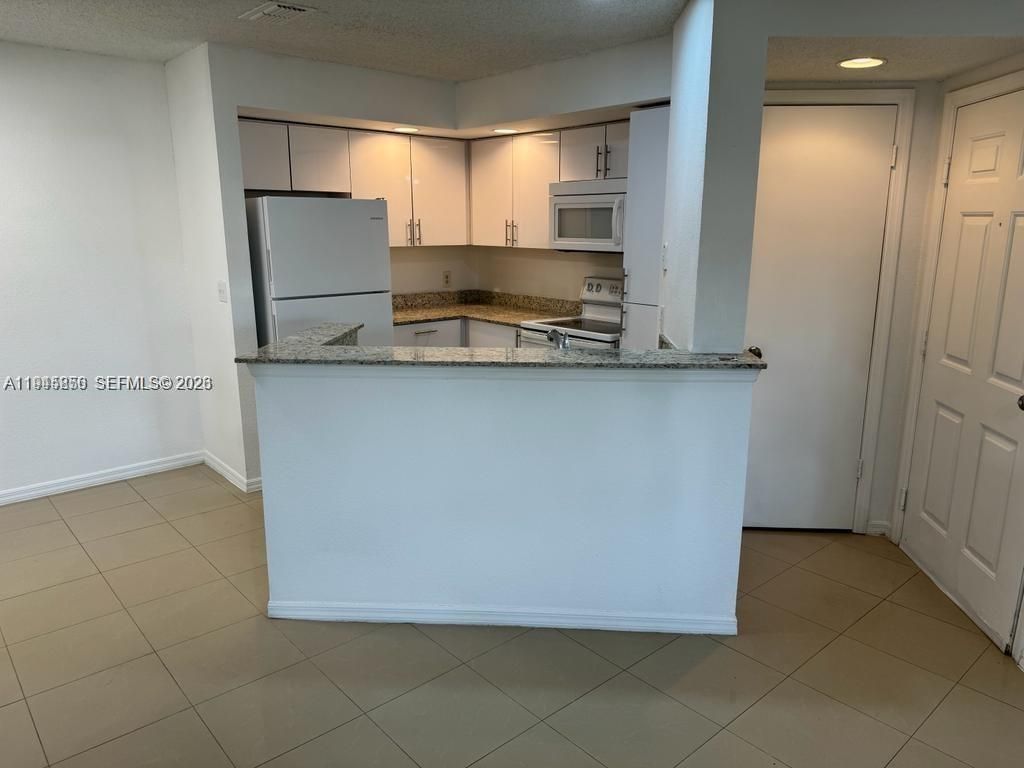 3430 N Pinewalk Dr N 615, Margate, FL 33063