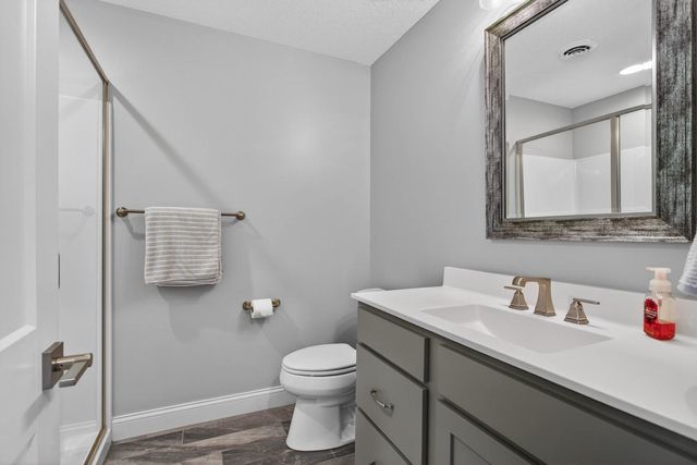 4728 Red Oak Court, Bettendorf, IA 52722