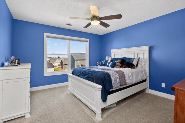 4728 Red Oak Court, Bettendorf, IA 52722