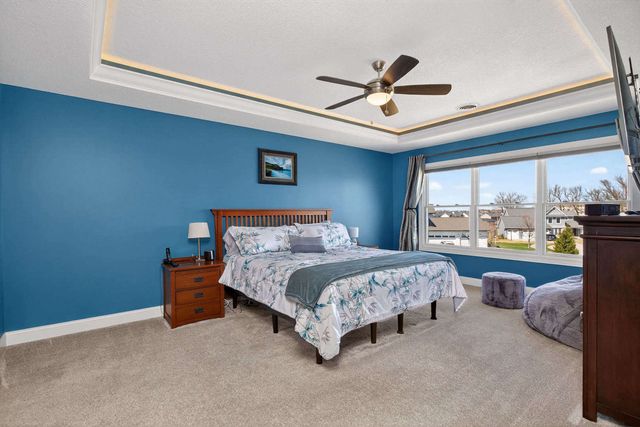 4728 Red Oak Court, Bettendorf, IA 52722