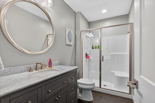 4728 Red Oak Court, Bettendorf, IA 52722