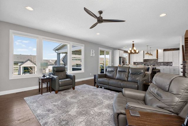 4728 Red Oak Court, Bettendorf, IA 52722