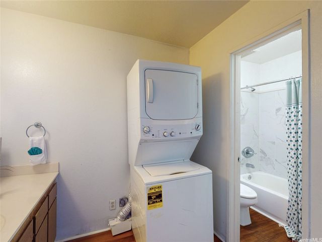 98-640 Moanalua Loop 2040, Aiea, HI 96701