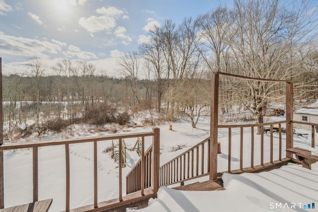 237 South Road, Bozrah, CT 06334