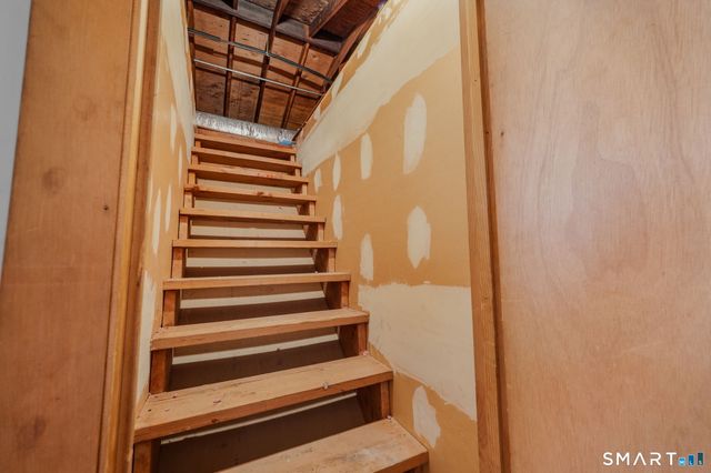 237 South Road, Bozrah, CT 06334