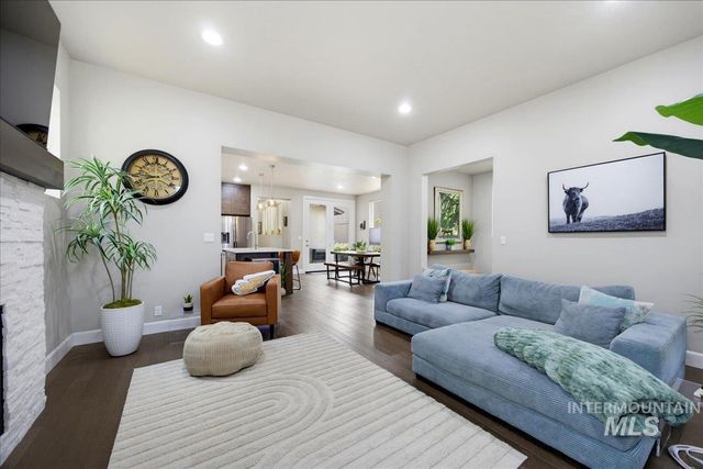 2740 S Honeycomb Way, Boise, ID 83716
