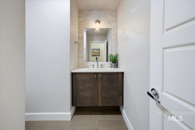 2740 S Honeycomb Way, Boise, ID 83716