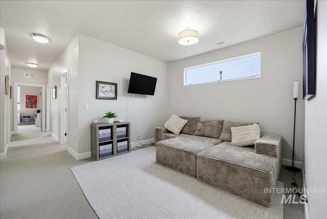 2740 S Honeycomb Way, Boise, ID 83716