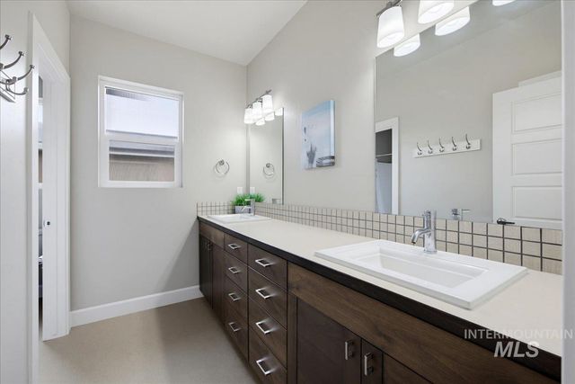 2740 S Honeycomb Way, Boise, ID 83716