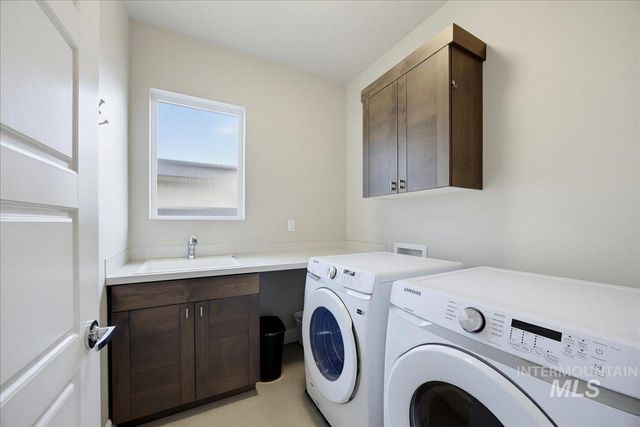 2740 S Honeycomb Way, Boise, ID 83716
