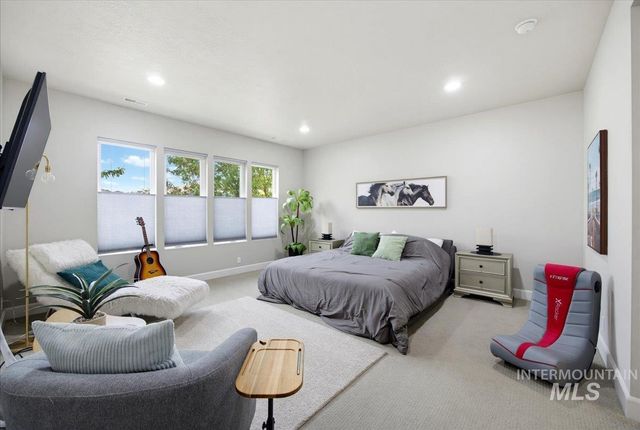 2740 S Honeycomb Way, Boise, ID 83716