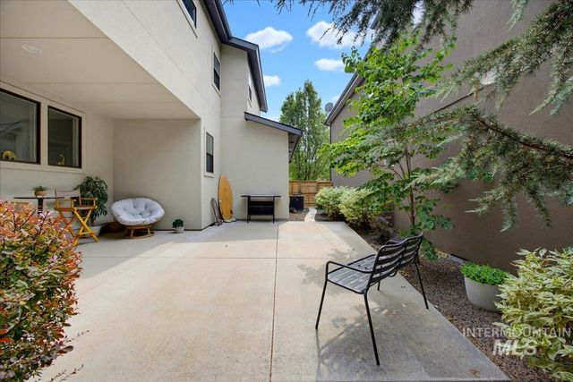 2740 S Honeycomb Way, Boise, ID 83716