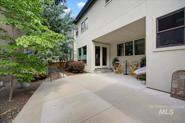 2740 S Honeycomb Way, Boise, ID 83716