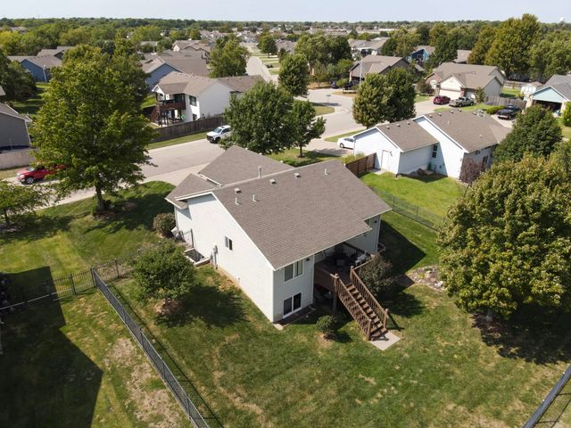 2143 East Quail Hollow Street, Derby, KS 67037