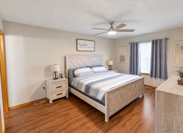 2143 East Quail Hollow Street, Derby, KS 67037