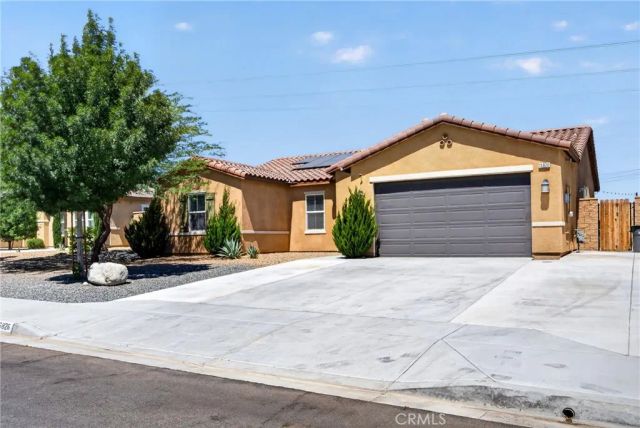 15826 Wyburn Lane, Victorville, CA 92394
